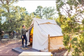 The Kaya Glamping tent by the Grand Canyon